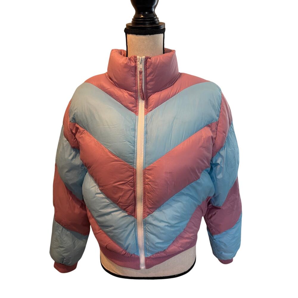 ⭐️ Women’s Urban Outfitters Pink/Blue Puffer Coat Size Medium Warm Winter Girly